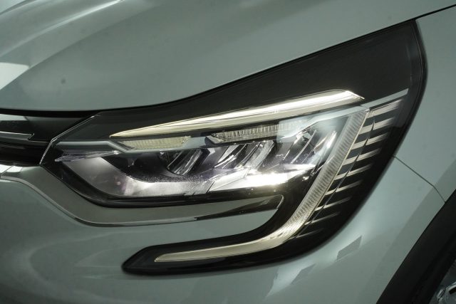 RENAULT Captur usata 9