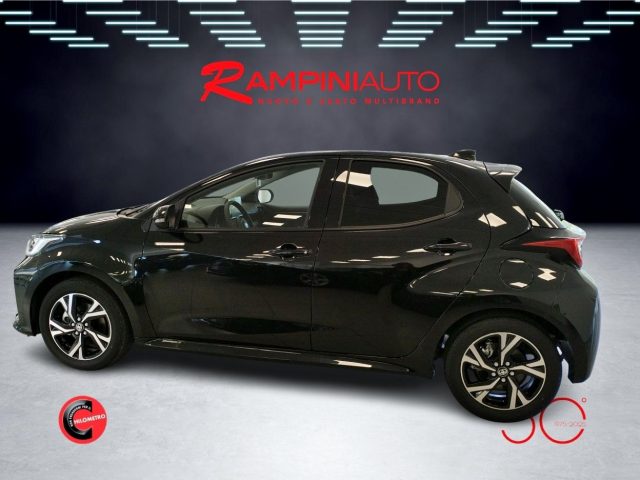 TOYOTA Yaris usata 11