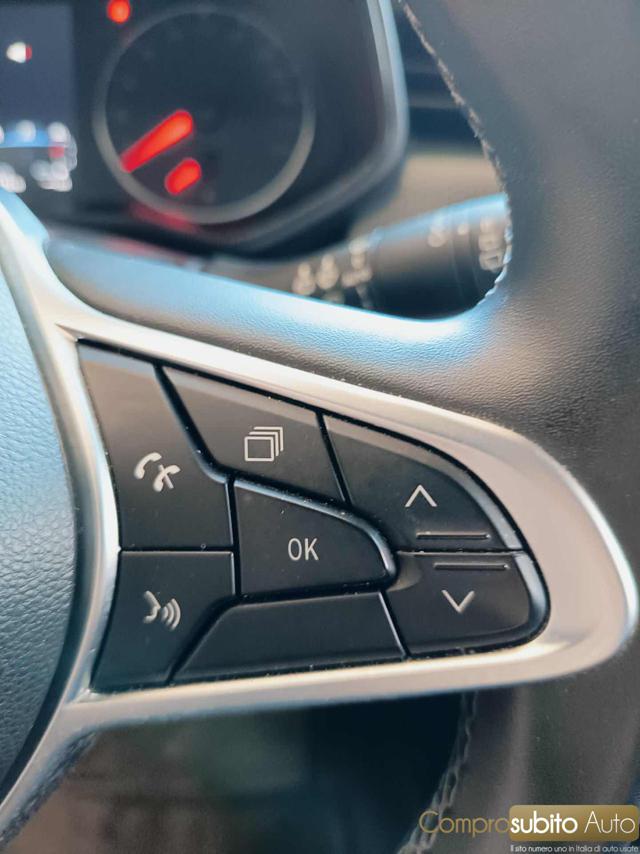 RENAULT Clio usata, con Bluetooth