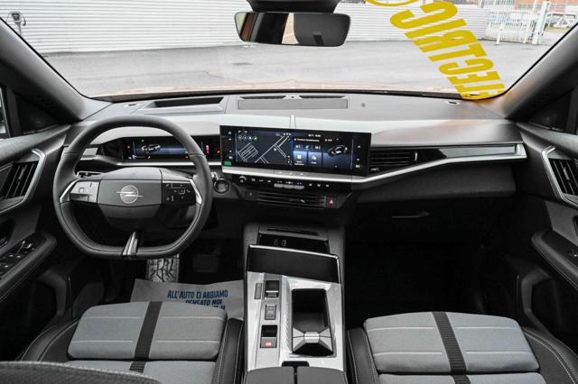 OPEL Grandland usata, con Controllo automatico clima