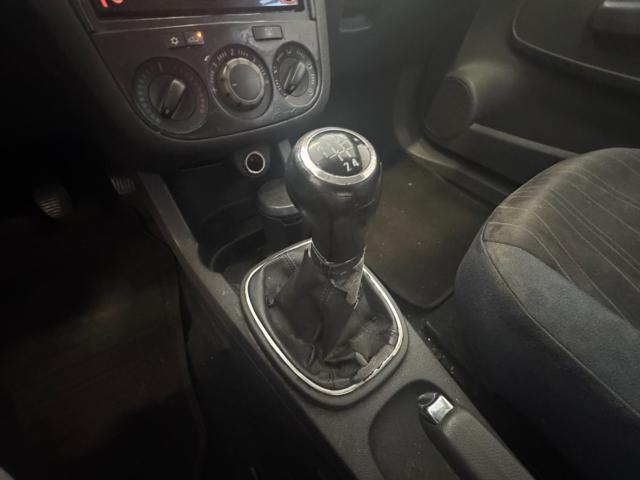 OPEL Corsa usata, con Servosterzo