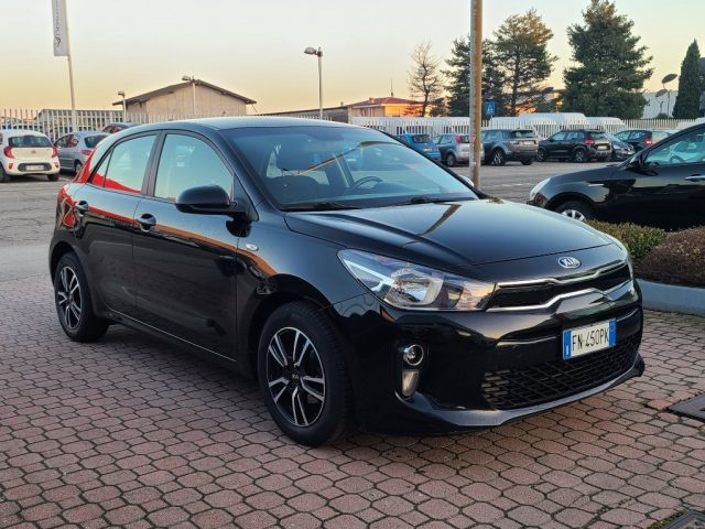 KIA Rio usata, con Autoradio