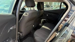 PEUGEOT 2008 usata, con Sensore di pioggia
