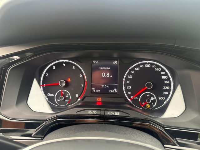 VOLKSWAGEN Polo usata, con Autoradio