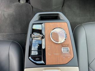 BMW iX usata, con Airbag testa