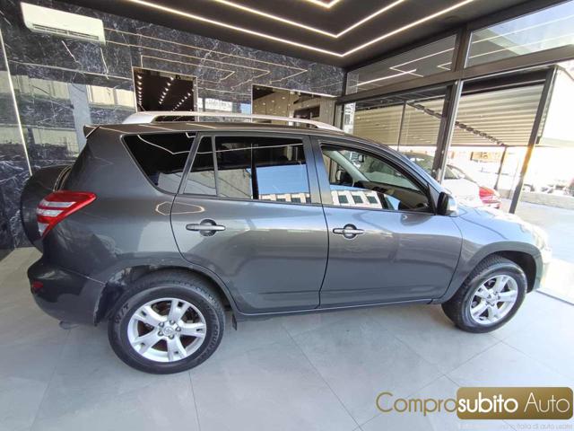 TOYOTA RAV 4 MY23 usata, con Cerchi in lega