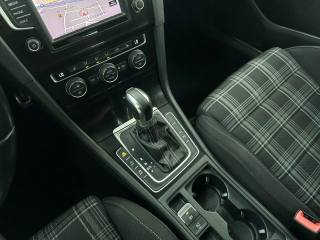 VOLKSWAGEN Golf GTD usata, con Controllo automatico clima