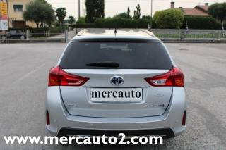 TOYOTA Auris usata, con Autoradio