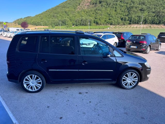 VOLKSWAGEN Touran usata, con Airbag Passeggero