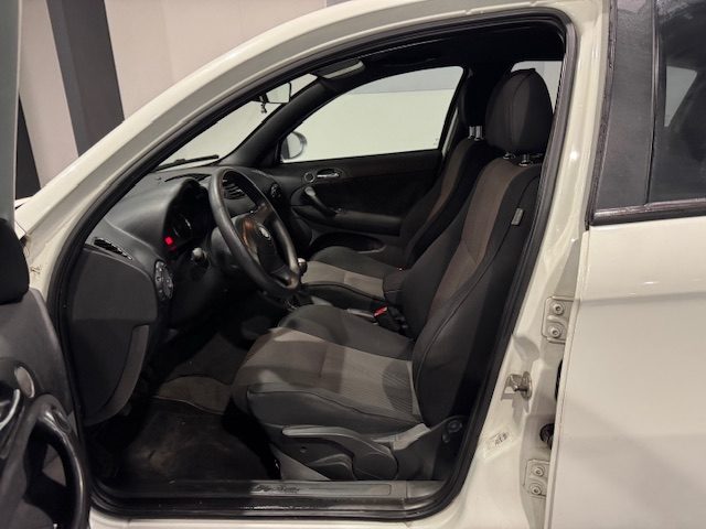 ALFA ROMEO 147 usata, con Climatizzatore