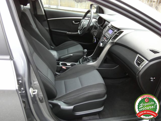 HYUNDAI i30 usata, con Servosterzo