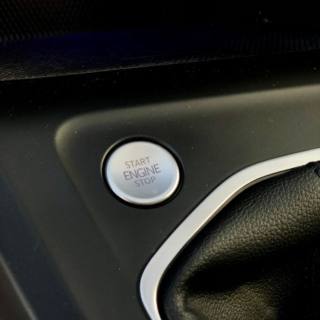 VOLKSWAGEN Golf usata, con Autoradio digitale