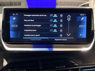 PEUGEOT 208 usata, con Volante in pelle