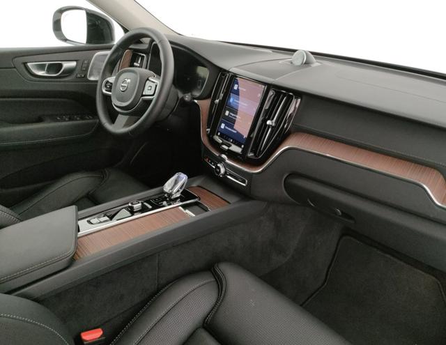 VOLVO XC60 usata, con Luci diurne LED