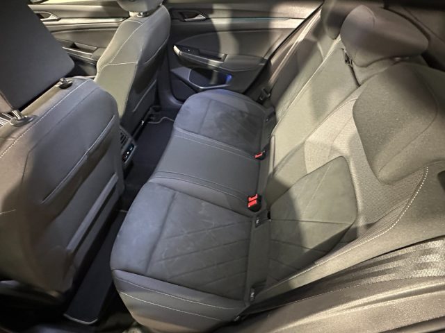VOLKSWAGEN Golf usata, con Autoradio