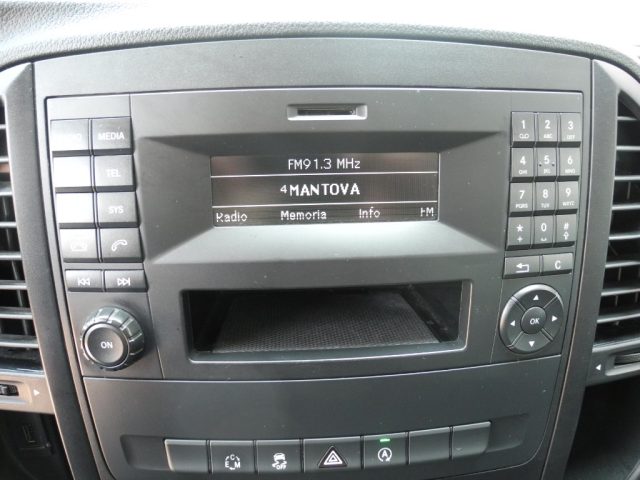MERCEDES-BENZ Vito usata, con Bluetooth