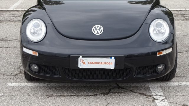 VOLKSWAGEN New Beetle usata 38