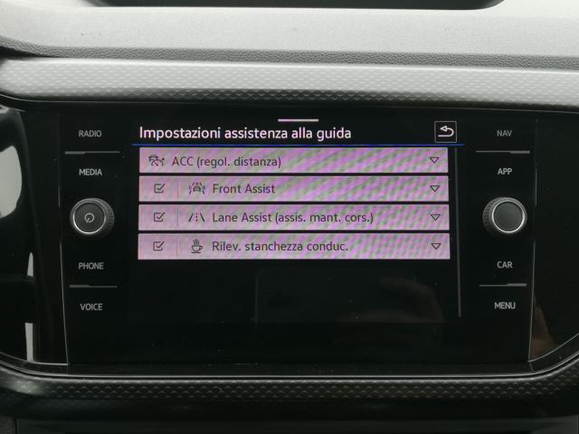 VOLKSWAGEN T-Cross usata, con USB