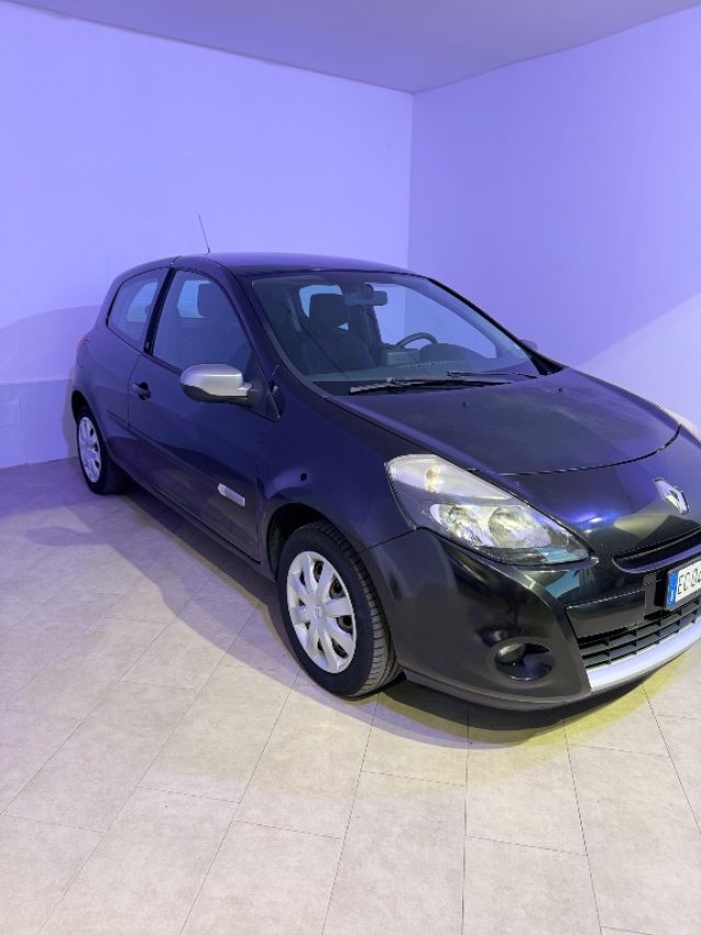 RENAULT Clio usata 1