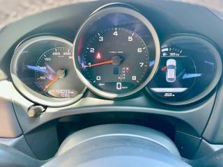 PORSCHE Macan usata, con Autoradio
