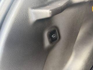 JEEP Compass usata, con Autoradio digitale