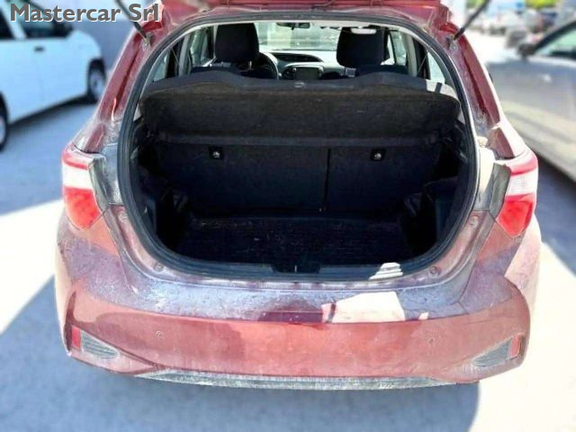 TOYOTA Yaris usata, con Fendinebbia