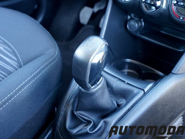 PEUGEOT 208 usata, con Bluetooth