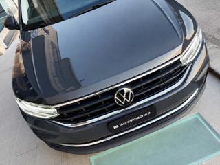 VOLKSWAGEN Tiguan usata, con Sensori di parcheggio anteriori