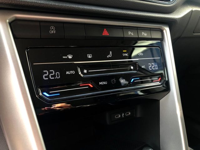 VOLKSWAGEN T-Roc usata, con Sensori di parcheggio anteriori