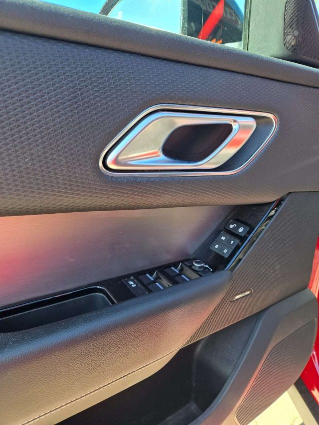 LAND ROVER Range Rover Velar usata, con Sedili riscaldati