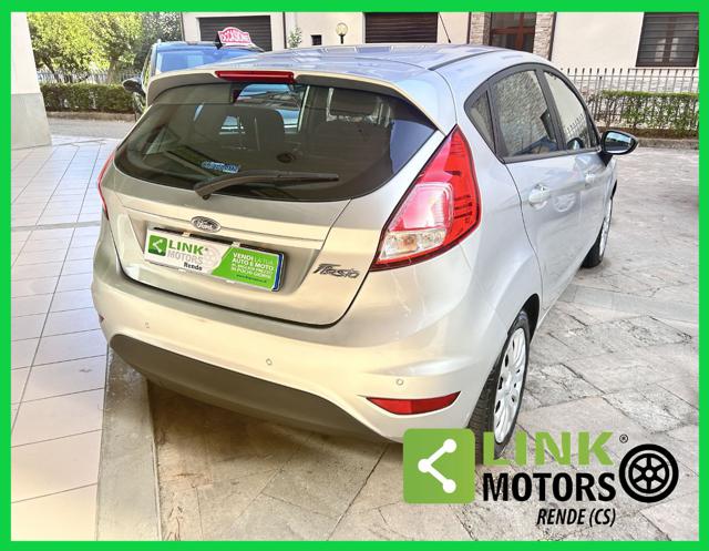 FORD Fiesta usata, con Autoradio