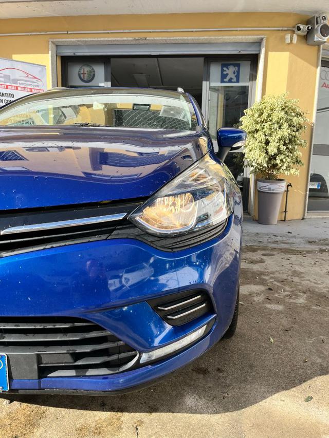 RENAULT Clio usata, con Alzacristalli elettrici