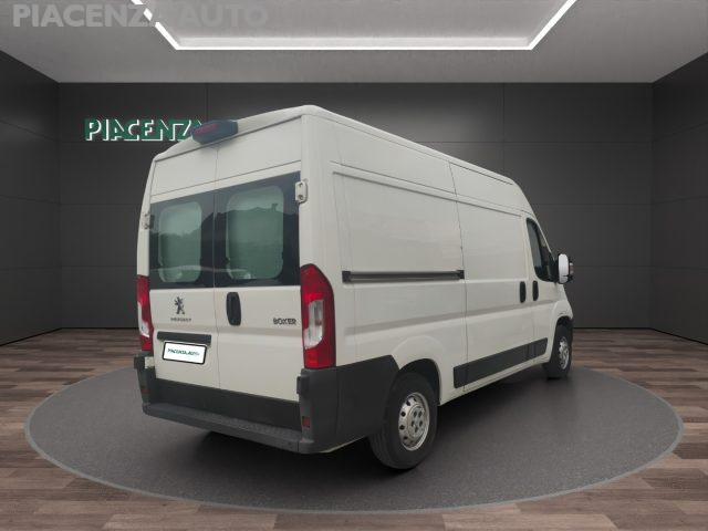 PEUGEOT Boxer usata, con Climatizzatore