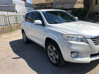 TOYOTA RAV 4 MY23 usata, con Airbag