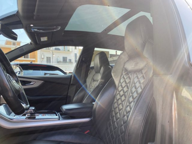 AUDI Q8 usata, con Touch screen