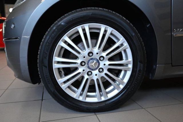 MERCEDES-BENZ A 180 usata 13