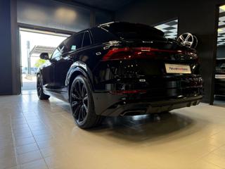AUDI Q8 usata, con Alzacristalli elettrici