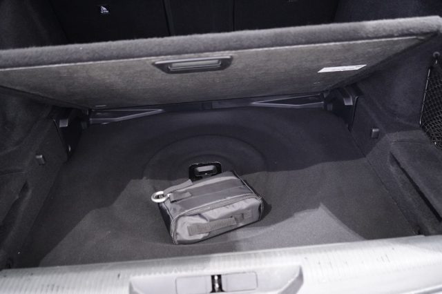 PEUGEOT 308 usata, con Airbag testa