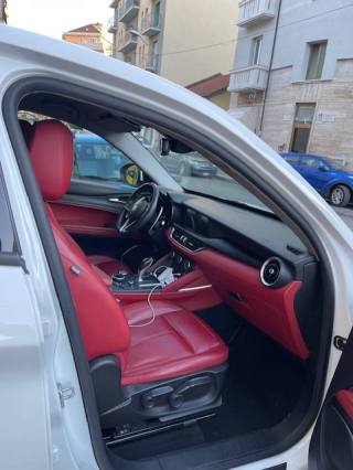 ALFA ROMEO Stelvio usata, con Autoradio