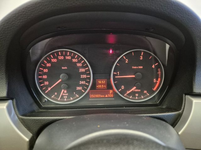 BMW 320 usata, con Controllo automatico clima