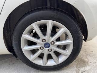 FORD Fiesta usata, con USB