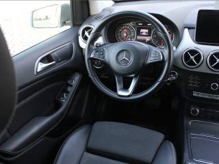 MERCEDES-BENZ B 180 usata, con Volante in pelle