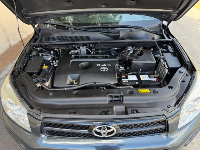 TOYOTA RAV 4 usata, con Specchietti laterali elettrici