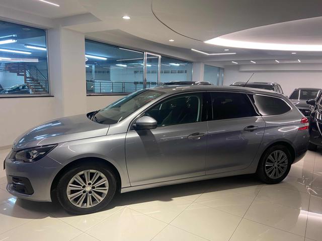 PEUGEOT 308 usata, con Airbag laterali