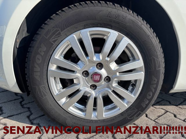 FIAT Punto usata, con Volante in pelle