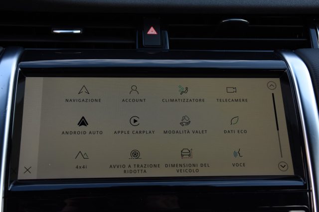 LAND ROVER Discovery Sport usata, con Trazione integrale