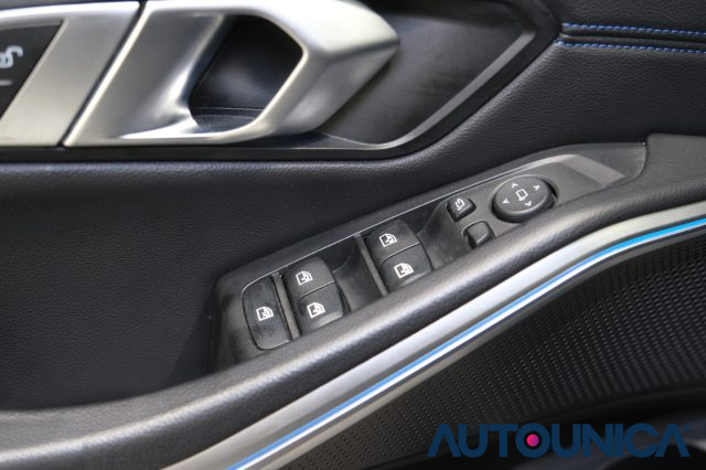 BMW 320 usata, con Isofix