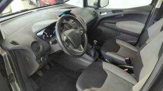FORD Tourneo Courier usata, con Autoradio