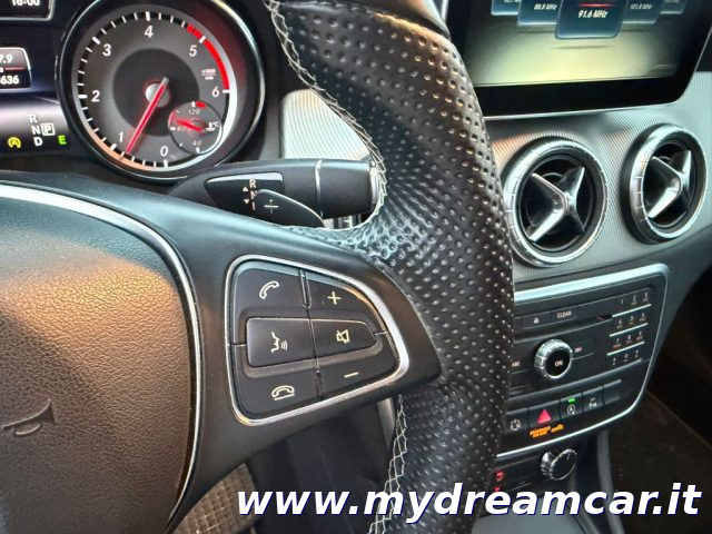 MERCEDES-BENZ CLA 200 usata, con Specchietti laterali elettrici