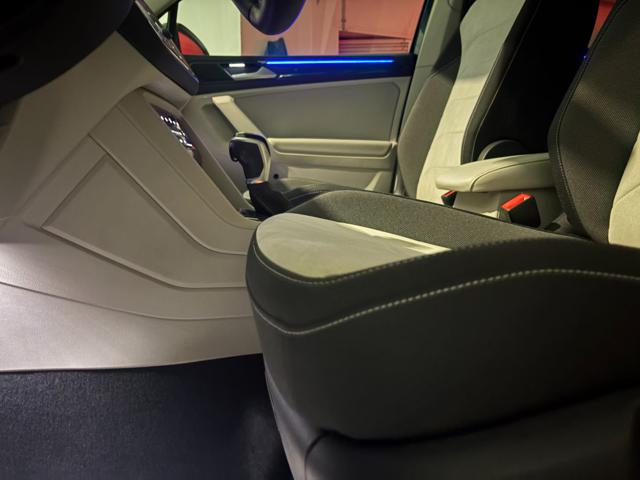 VOLKSWAGEN Tiguan usata, con Specchietti laterali elettrici